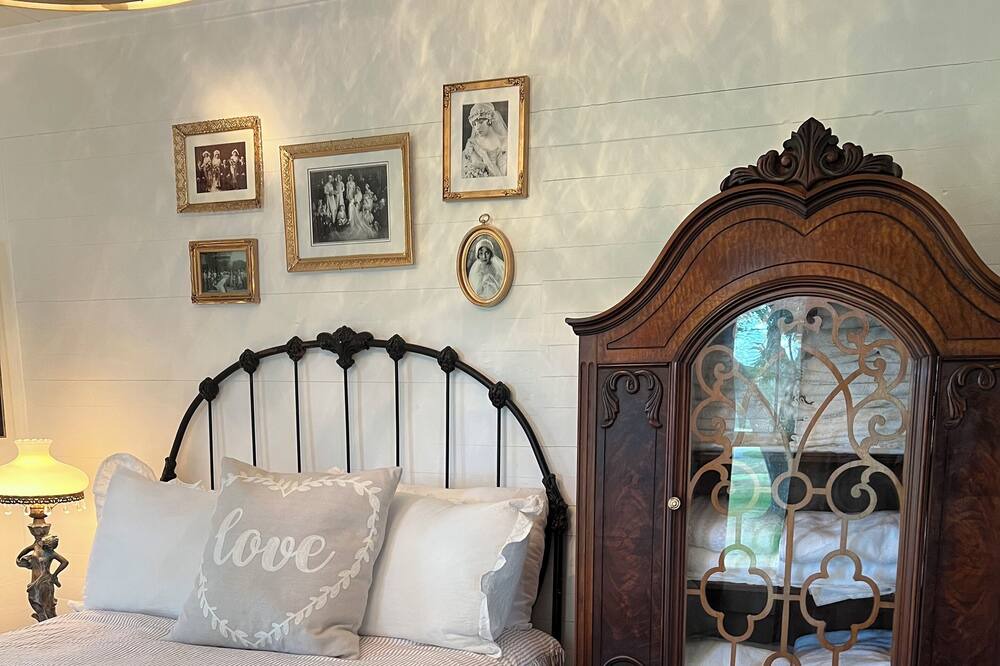 Photo of Bedroom in Kiln