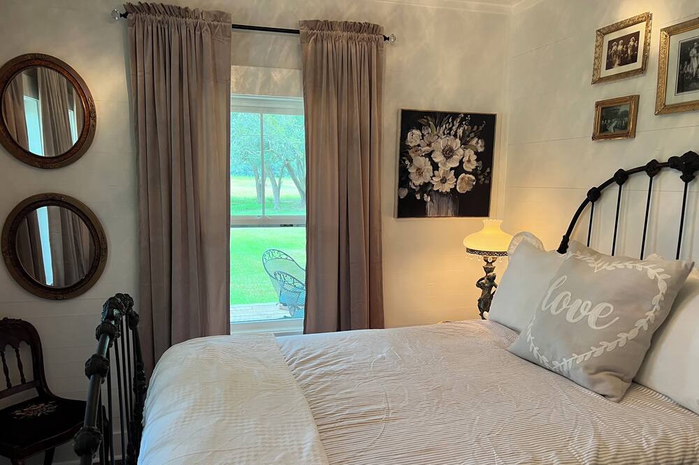 Photo of Bedroom in Kiln