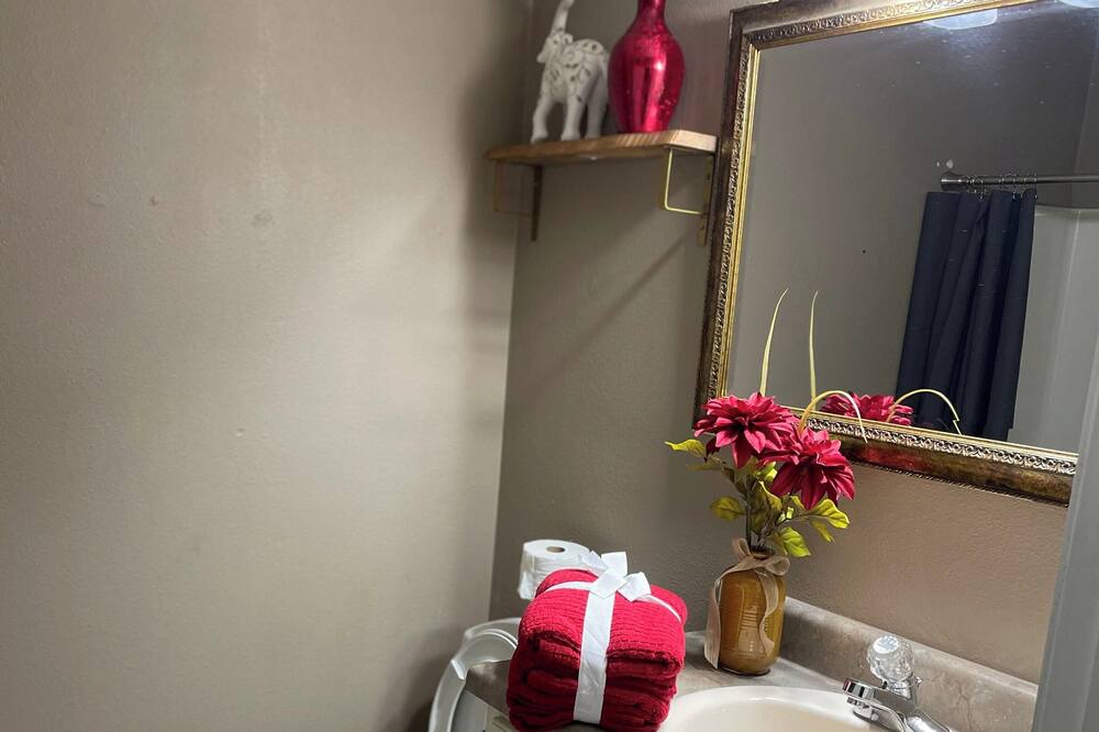 Photo of Bathroom in North Northwest Pensacola