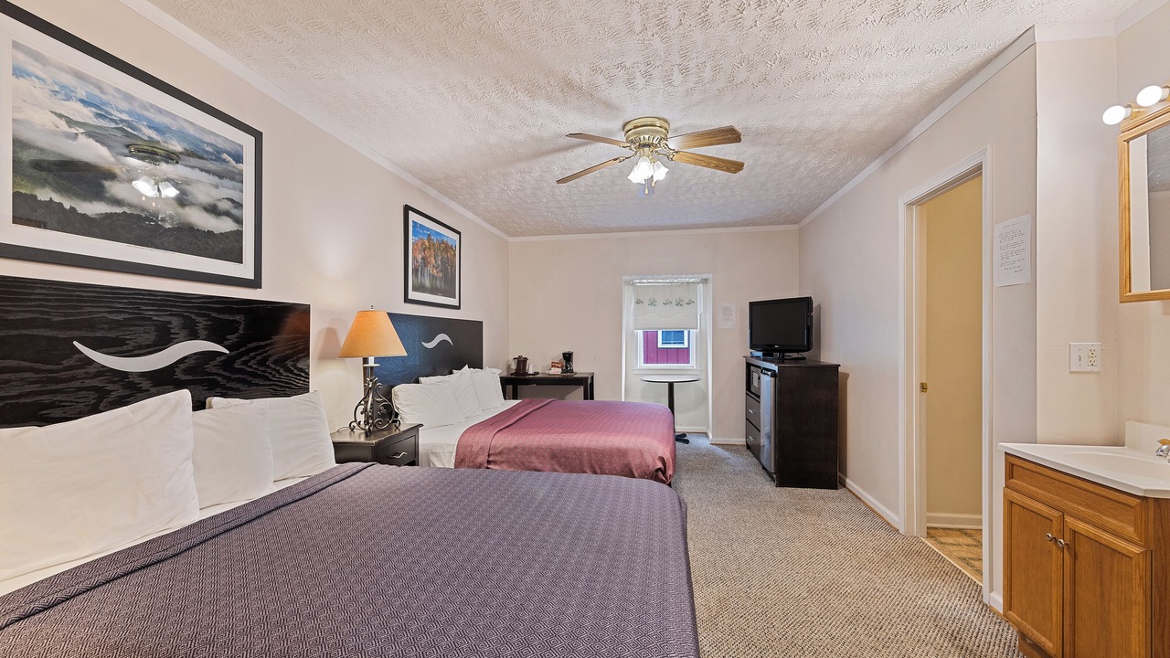 Photo of Bedroom in Maggie Valley