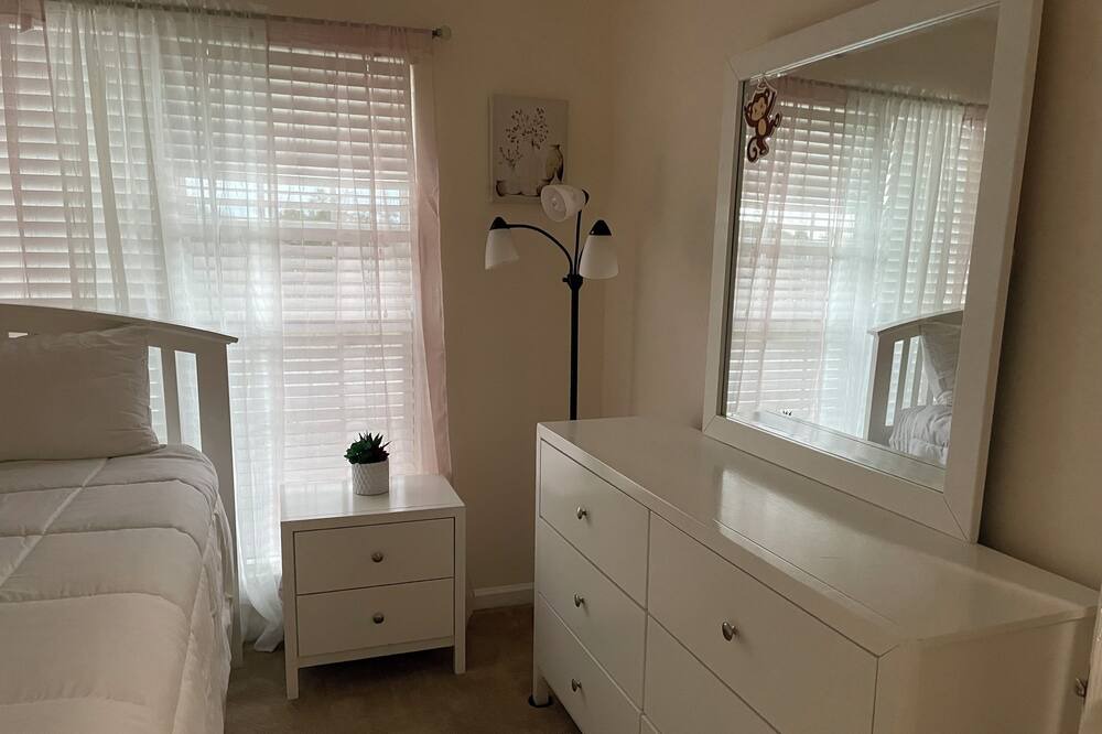 Photo of Bedroom in Grovetown