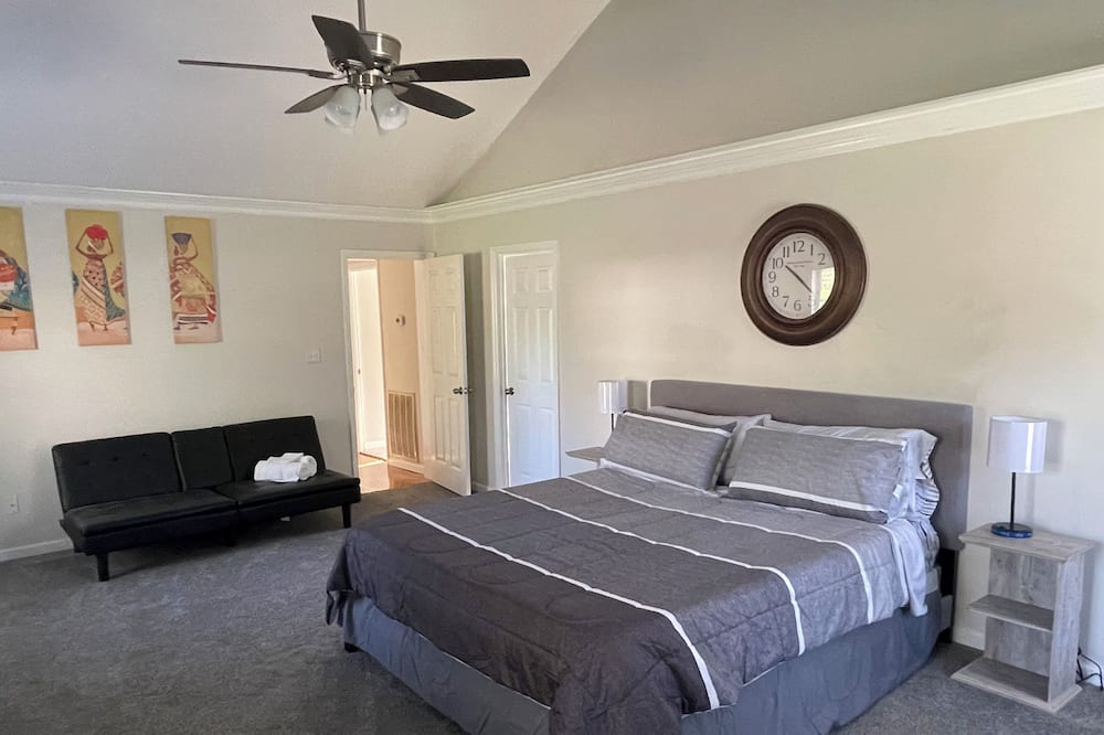 Photo of Bedroom in Harvest