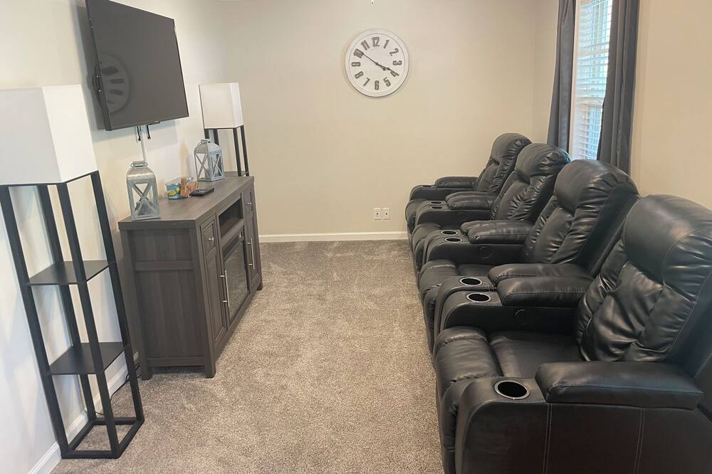 Photo of Livingroom in Harvest