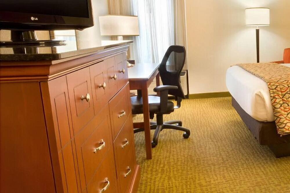 Photo of Bedroom in University Place