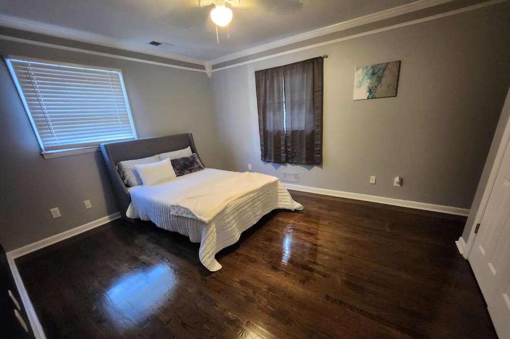 Photo of Bedroom in Decatur