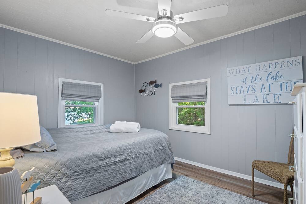 Photo of Bedroom in Crane Hill