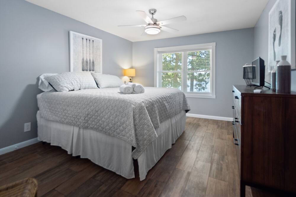Photo of Bedroom in Crane Hill