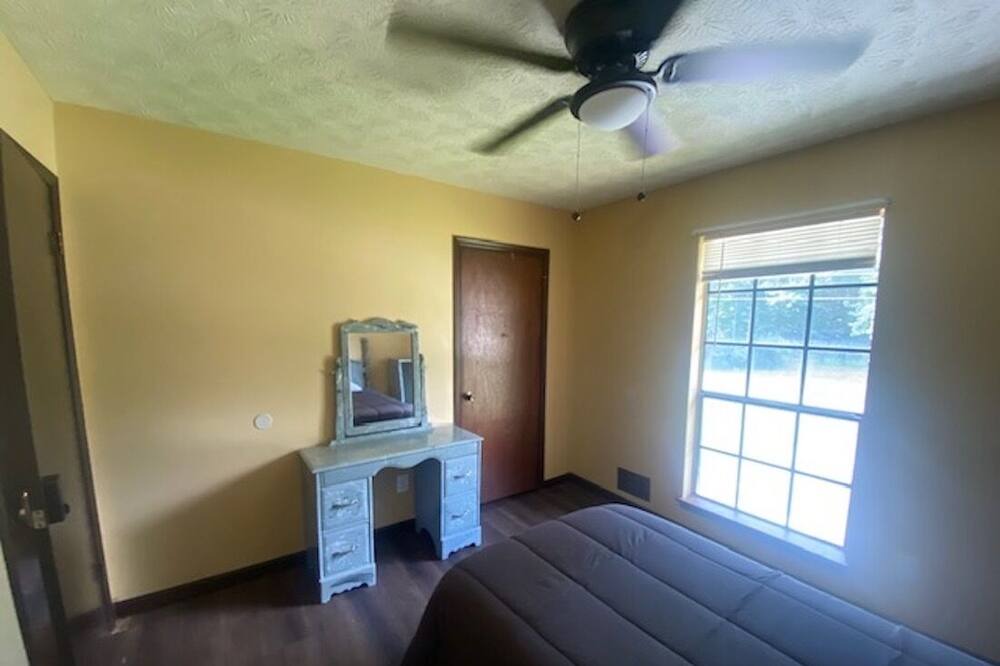Photo of Bedroom in Riverdale