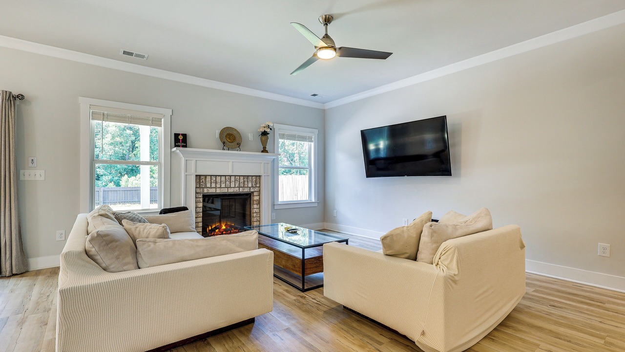 Photo of Livingroom in Huntsville