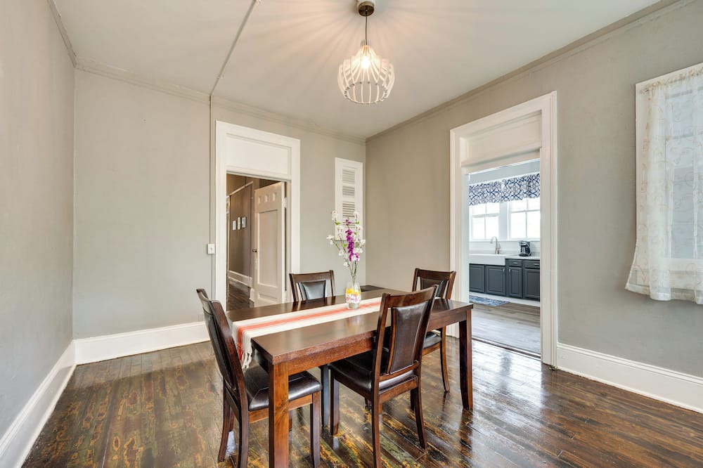 Photo of Bedroom in Macon