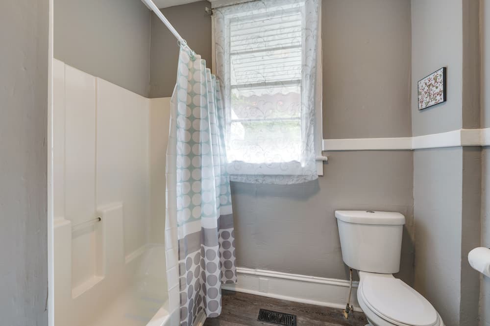 Photo of Bathroom in Macon