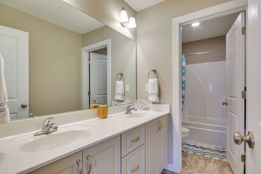 Photo of Bathroom in Canterbury Farms