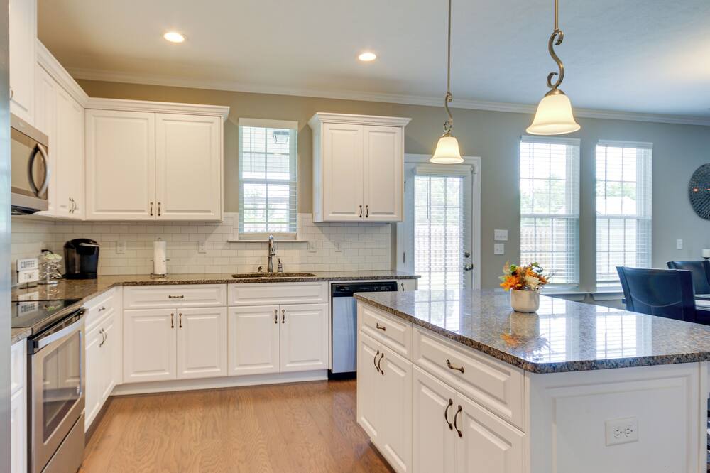 Photo of Kitchen in Canterbury Farms