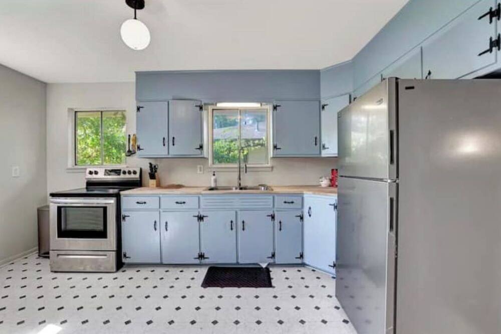 Photo of Kitchen in Crestline Heights