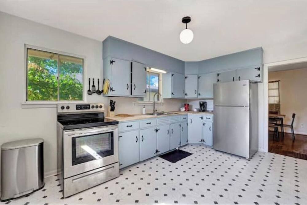Photo of Kitchen in Crestline Heights