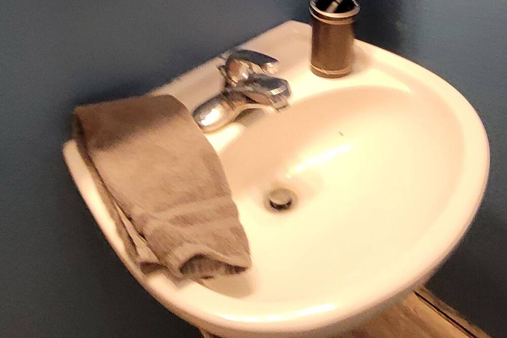 Photo of Bathroom in Carriere