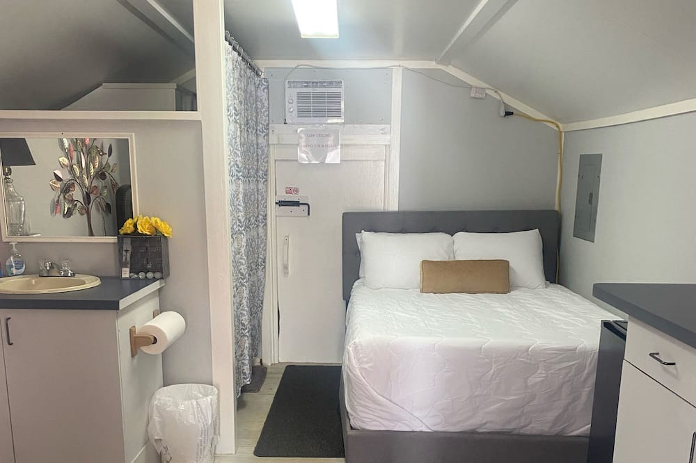 Photo of Bedroom in McDonough