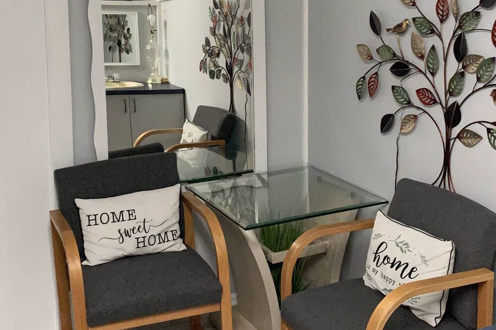 Photo of Livingroom in McDonough