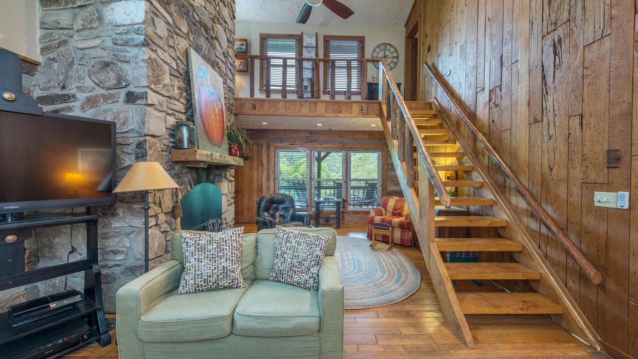 Photo of Livingroom in Canton