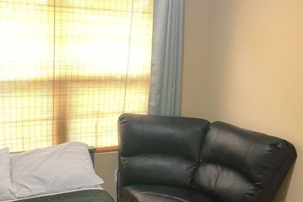 Photo of Bedroom in Union City