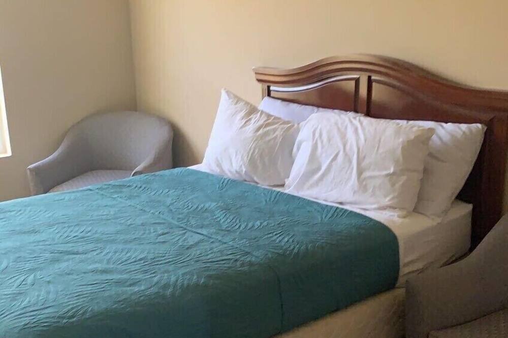 Photo of Bedroom in Union City