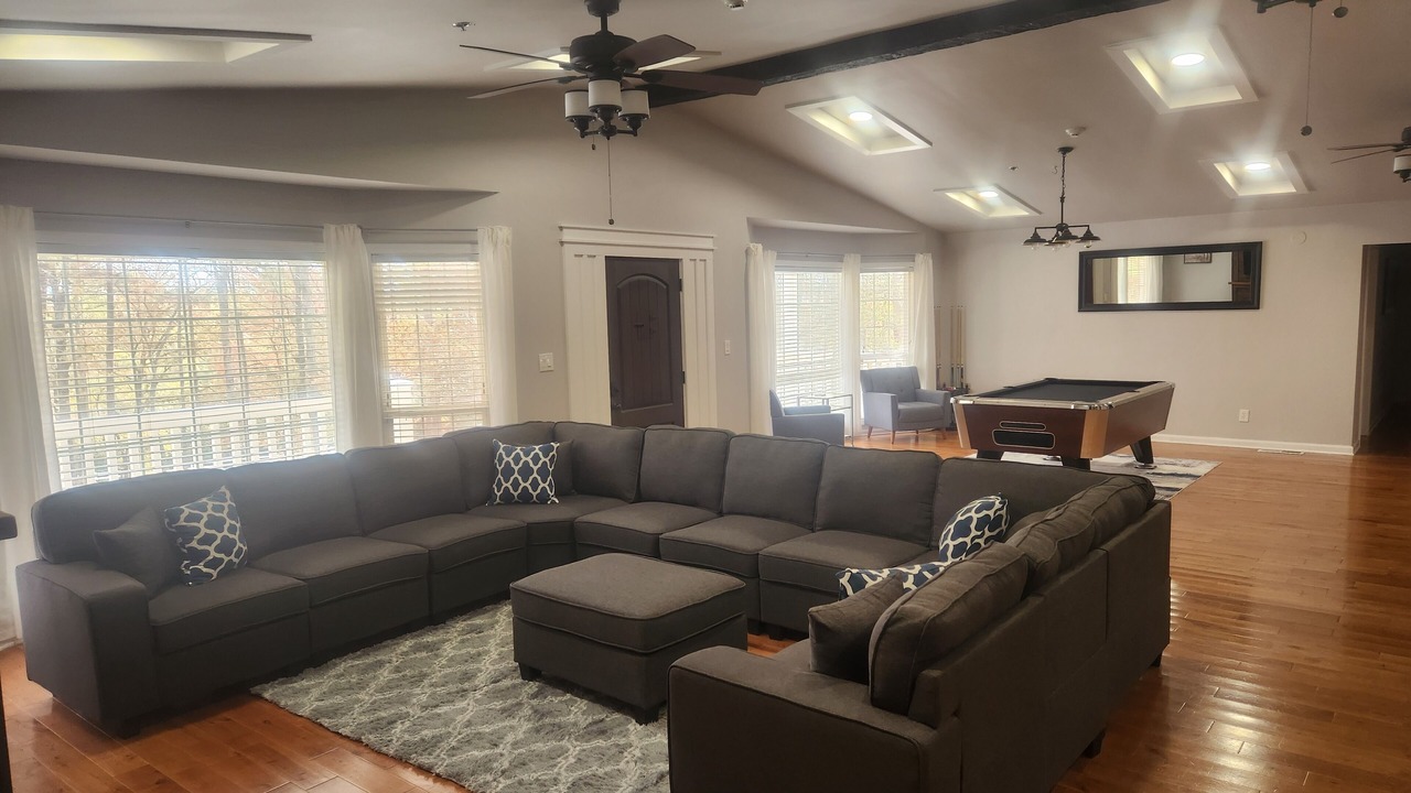 Photo of Livingroom in Inman