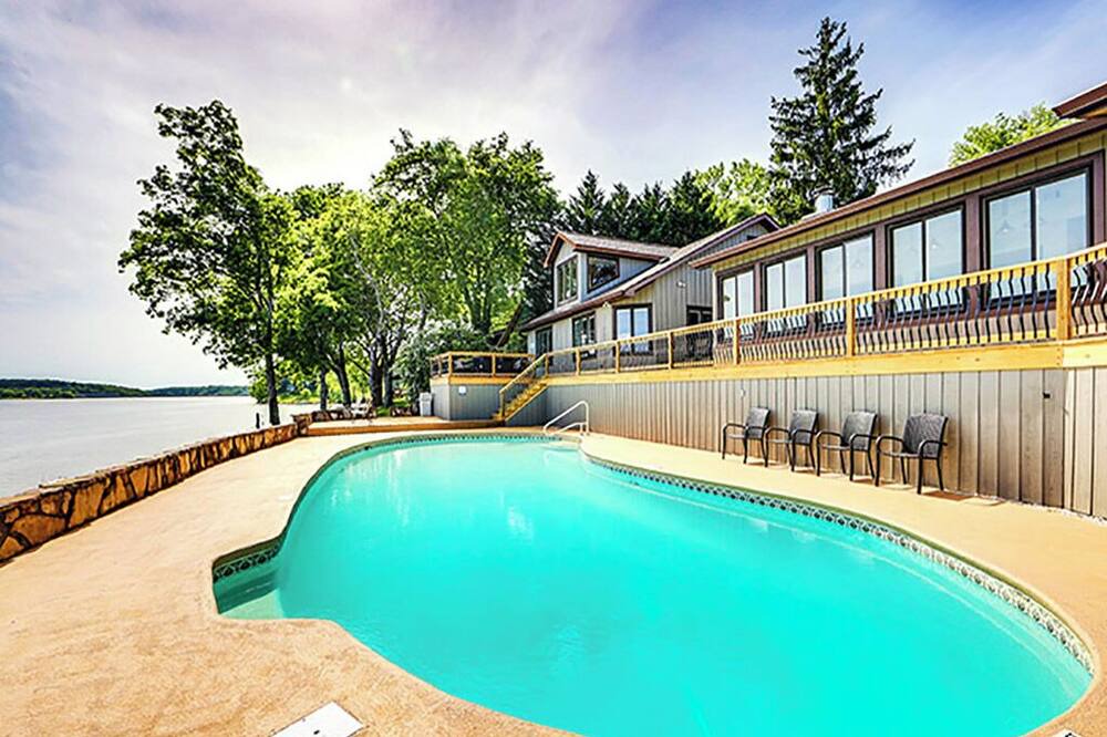 Photo of Outdoor in Dandridge
