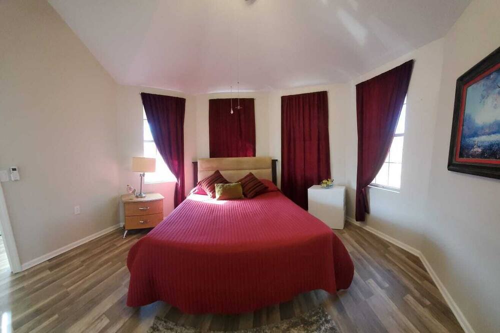 Photo of Bedroom in Marietta