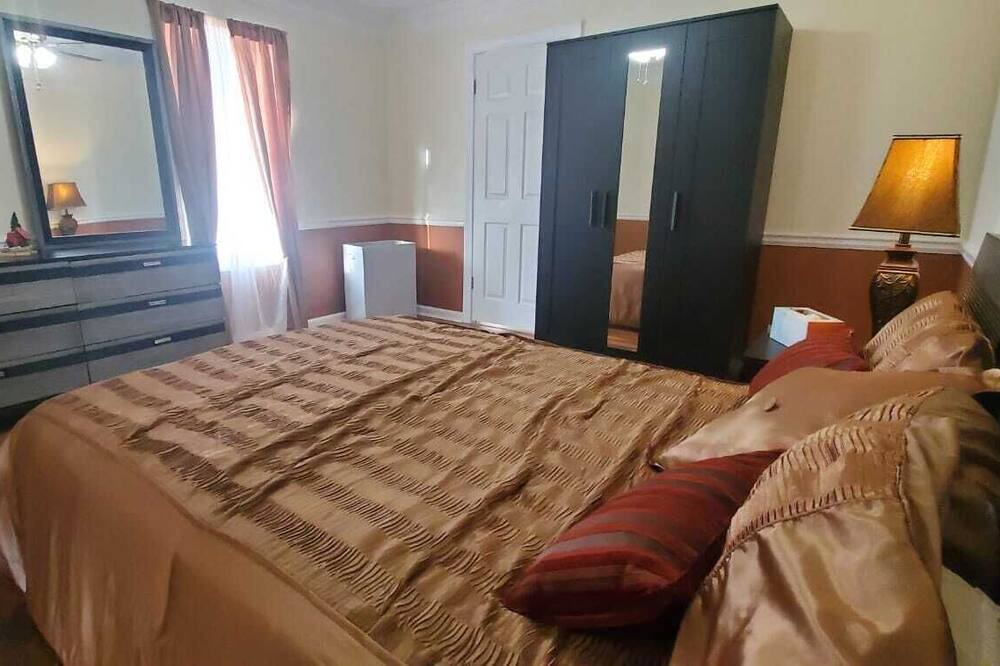 Photo of Bedroom in Marietta