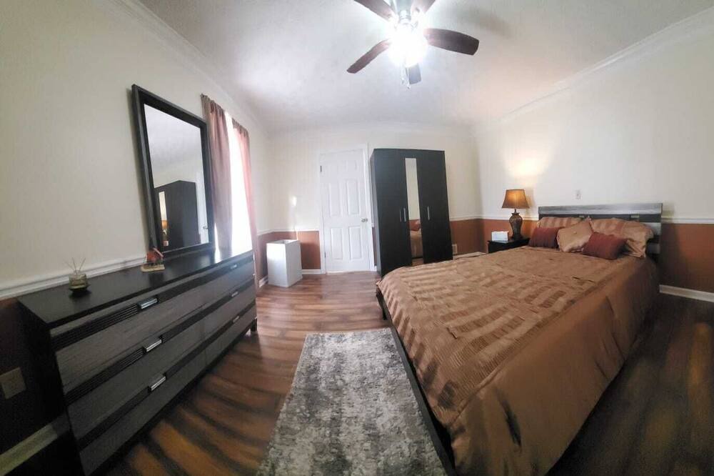 Photo of Bedroom in Marietta