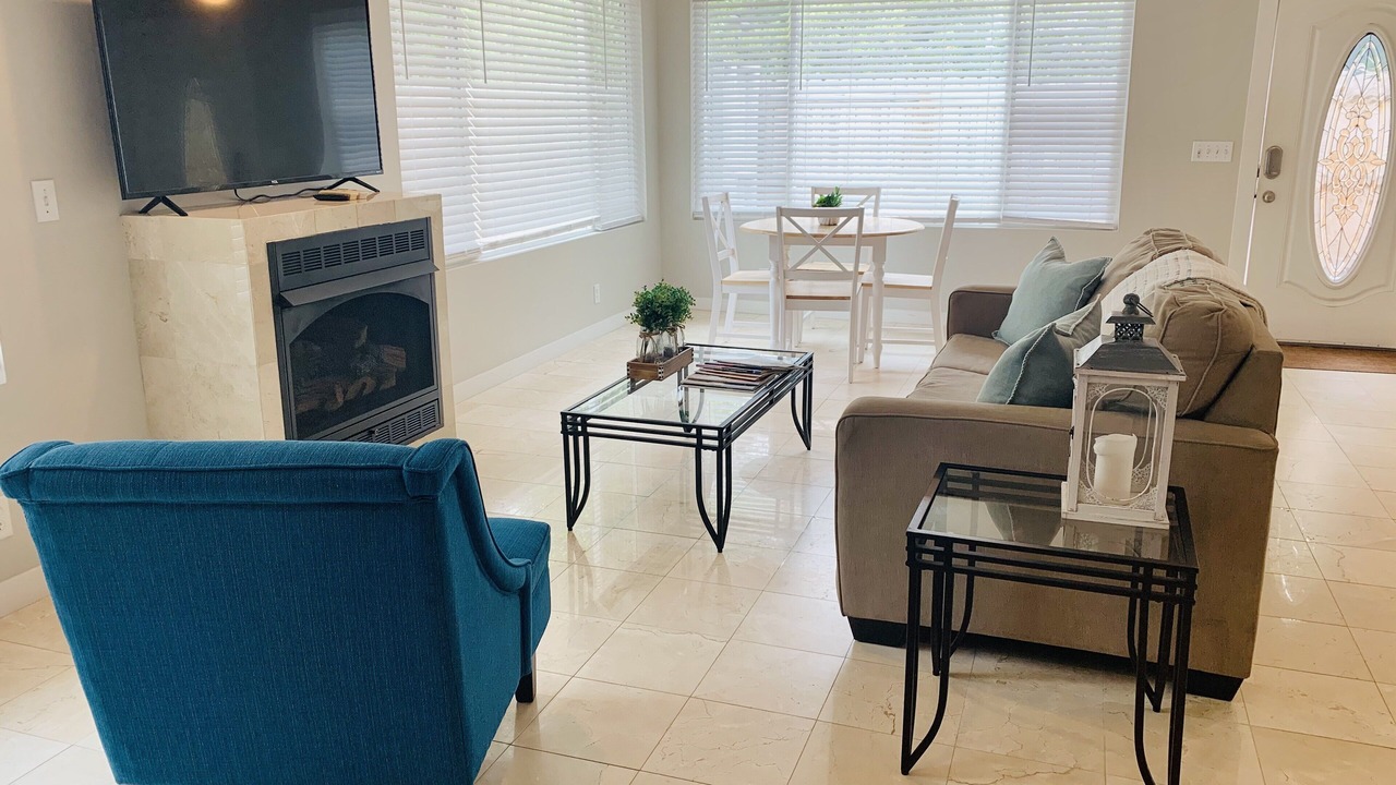 Photo of Livingroom in Demere Park
