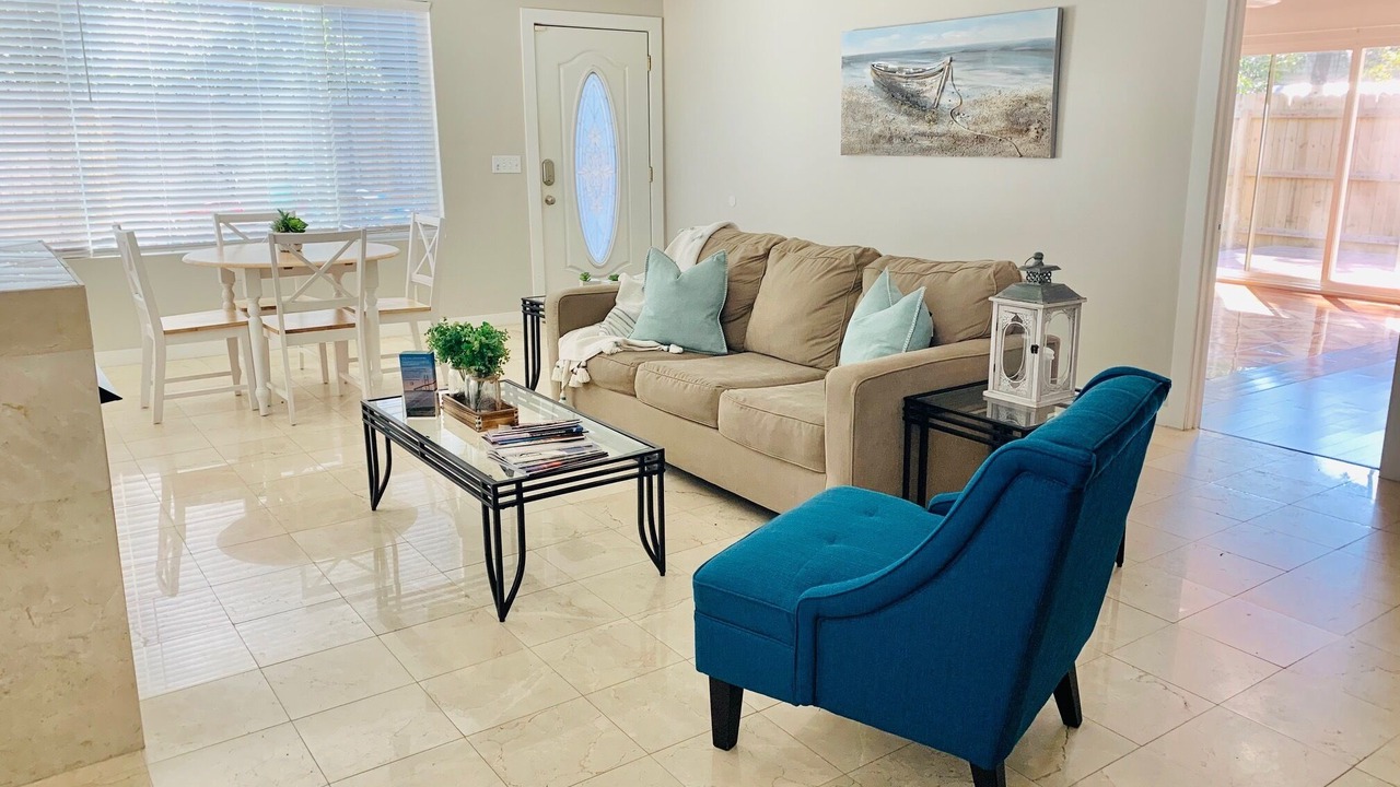 Photo of Livingroom in Demere Park