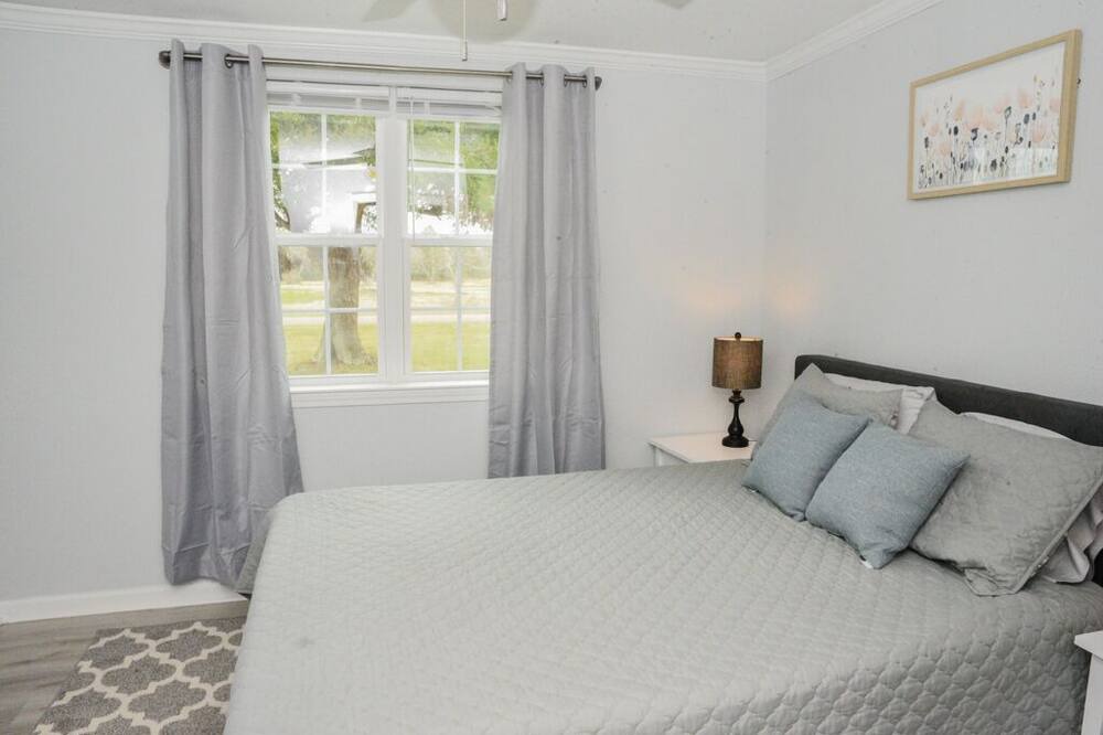 Photo of Bedroom in Grand Bay