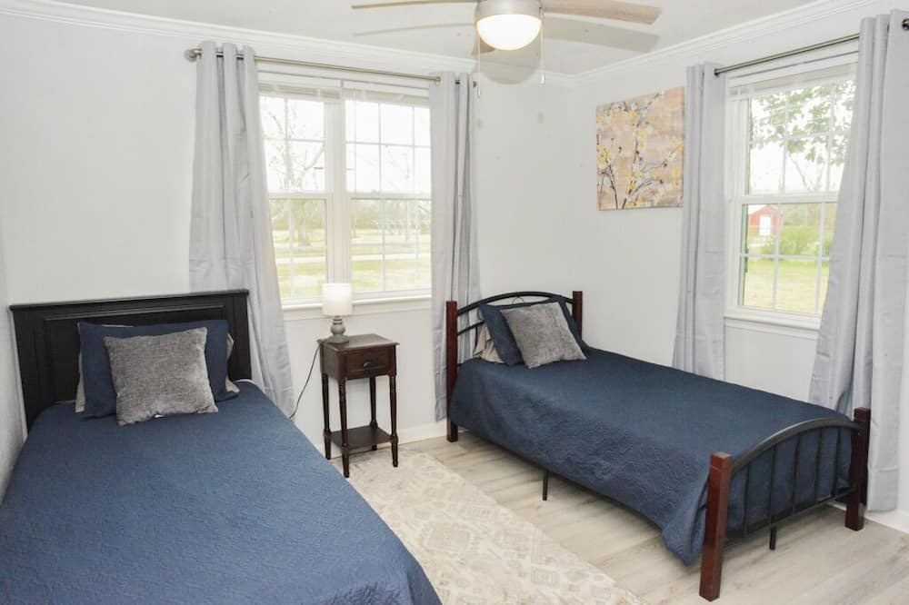 Photo of Bedroom in Grand Bay