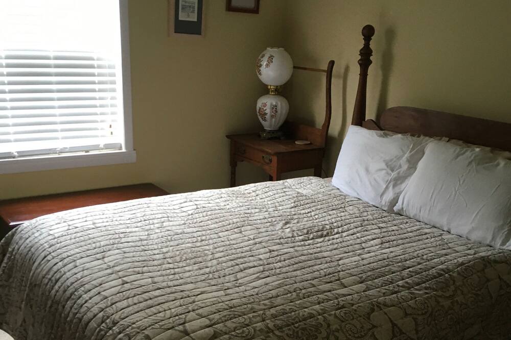 Photo of Bedroom in Valona