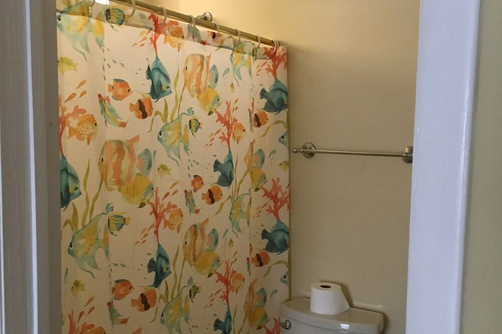 Photo of Bathroom in Valona