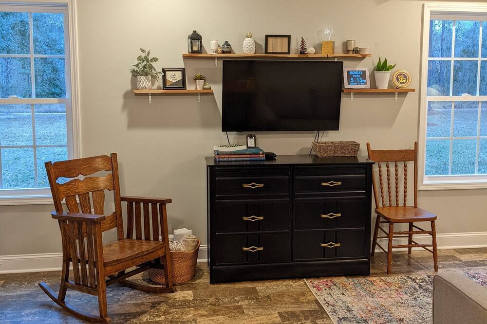 Photo of Livingroom in Eden