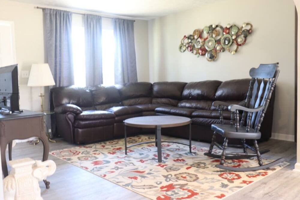 Photo of Bedroom in Rex
