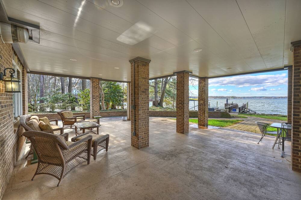 Photo of Outdoor in Mayhew