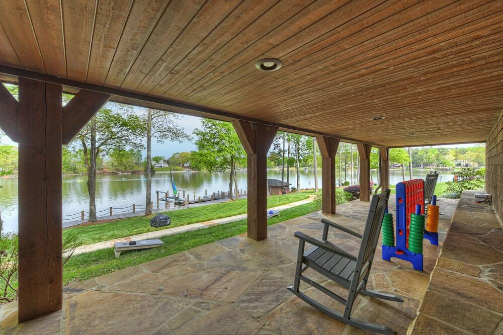 Photo of Outdoor in Mayhew