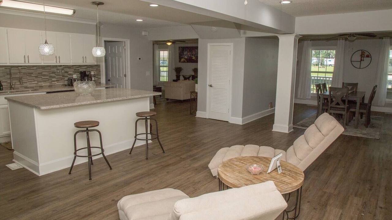 Photo of Others in Country Club Estates