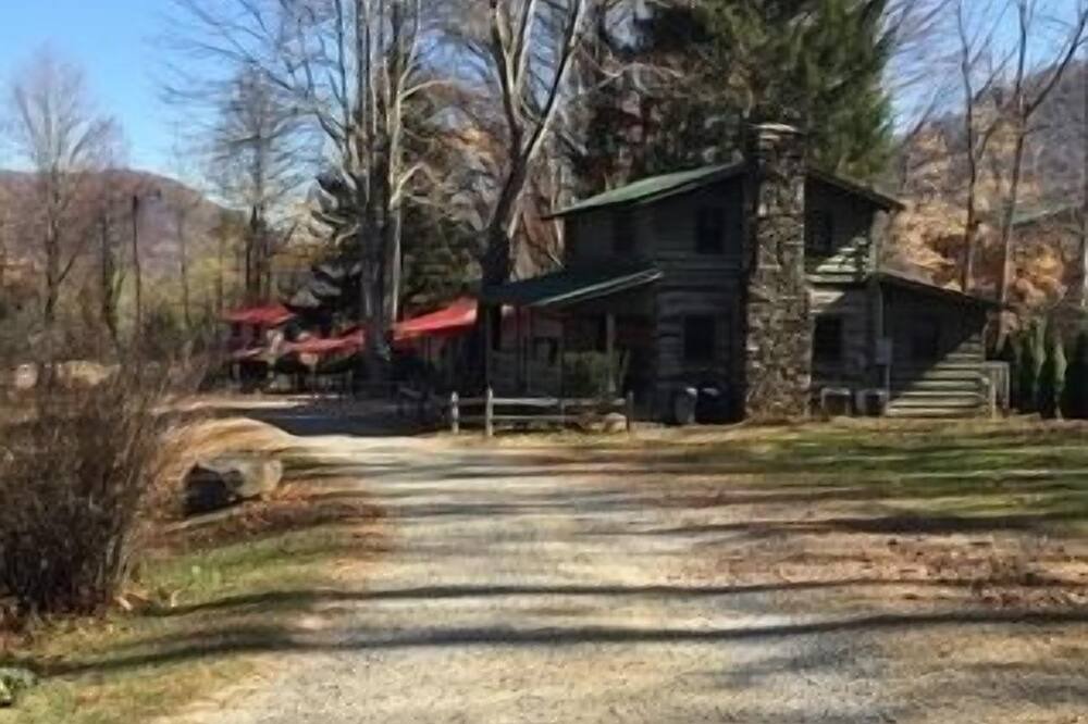 Photo of Outdoor in Valley Creek Run