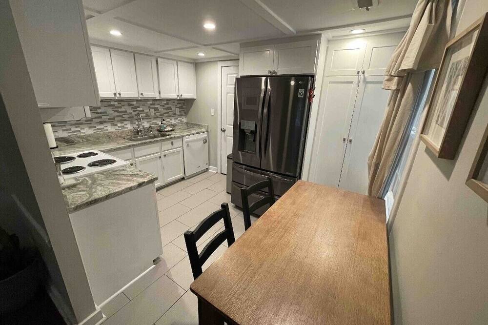 Photo of Kitchen in West Ashley