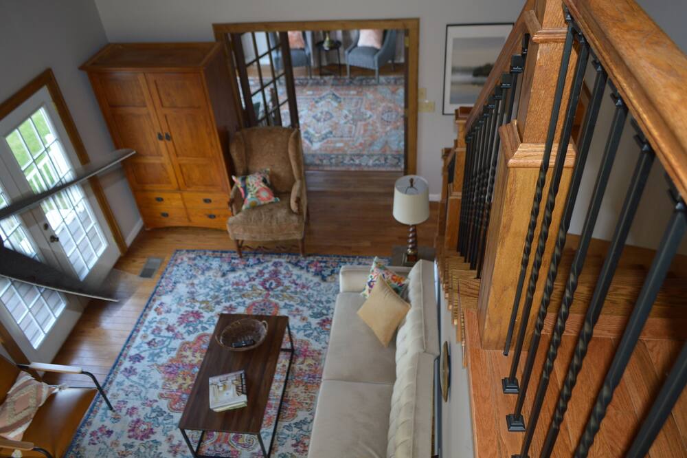 Photo of Livingroom in Glenville