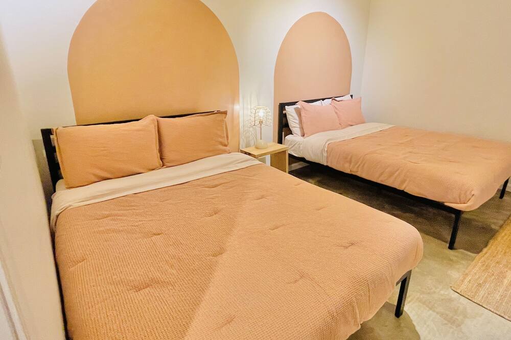 Photo of Bedroom in East Point