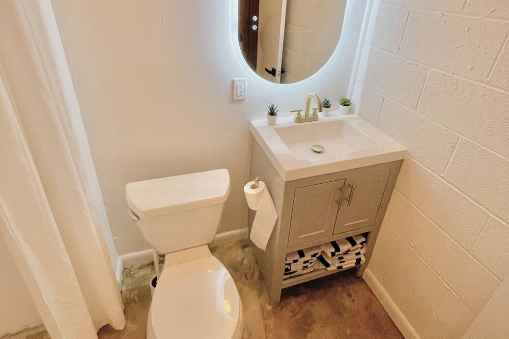 Photo of Bathroom in East Point