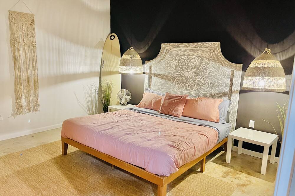 Photo of Bedroom in East Point