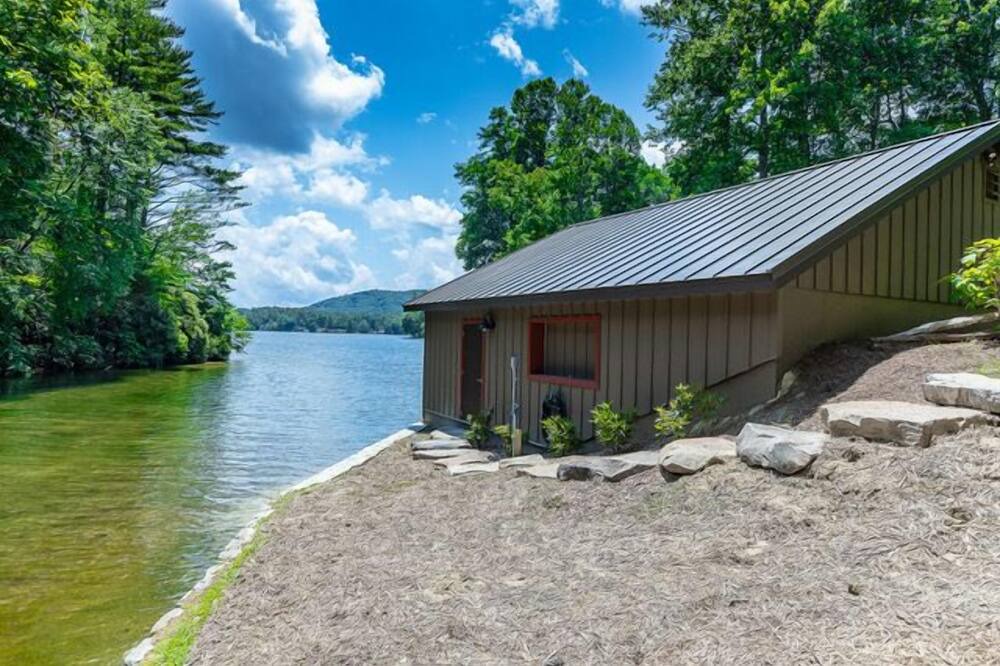Photo of Others in Lake Toxaway