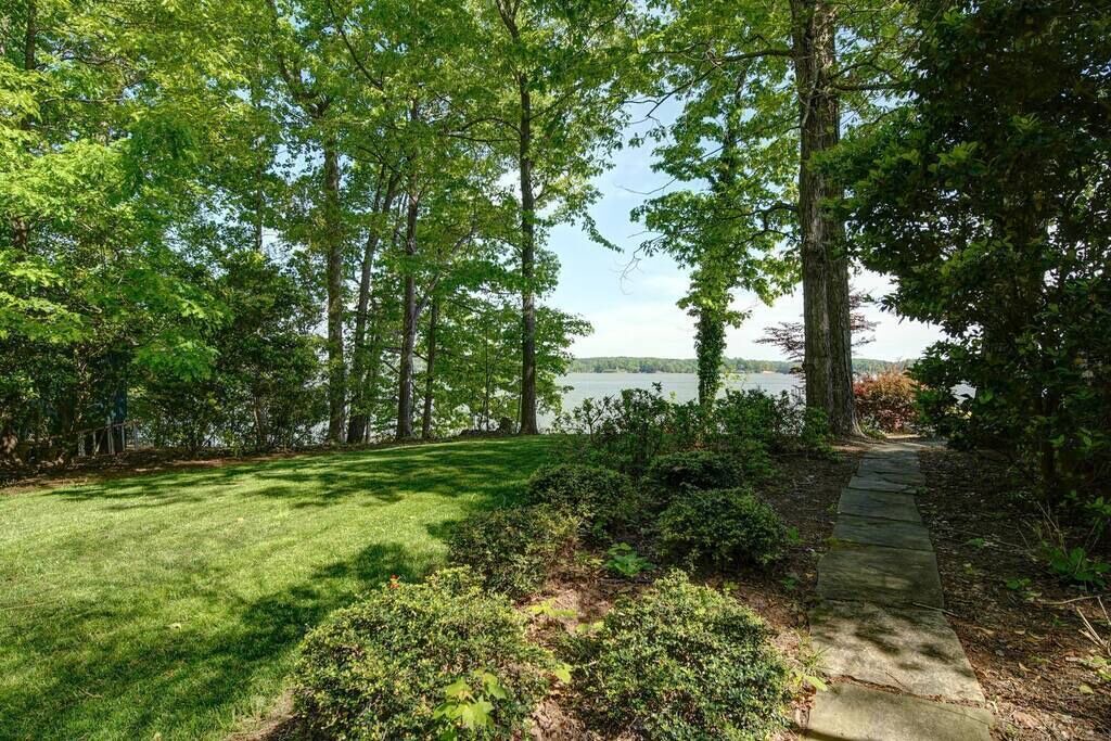 Photo of Outdoor in Clover