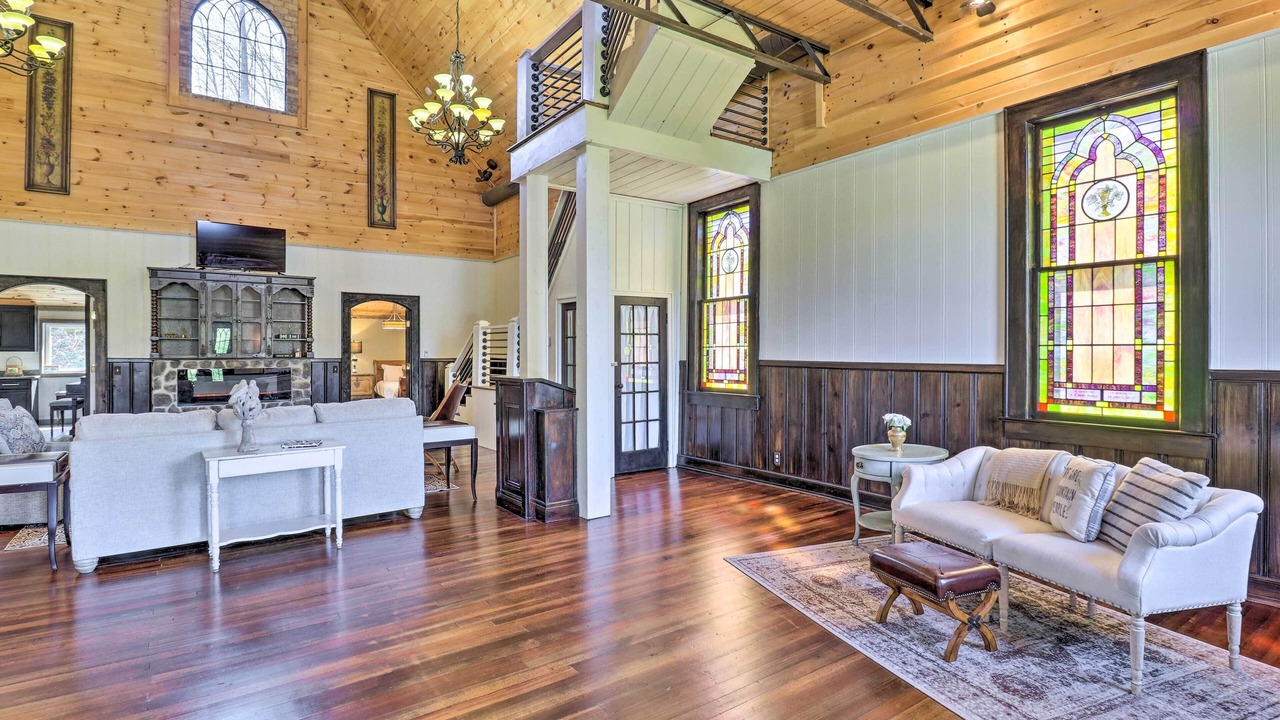 Photo of Livingroom in Waynesville